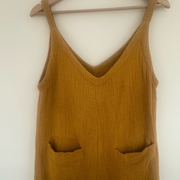Mustard Yellow Sleeveless‎ Jumpsuit - Picture 5 of 9